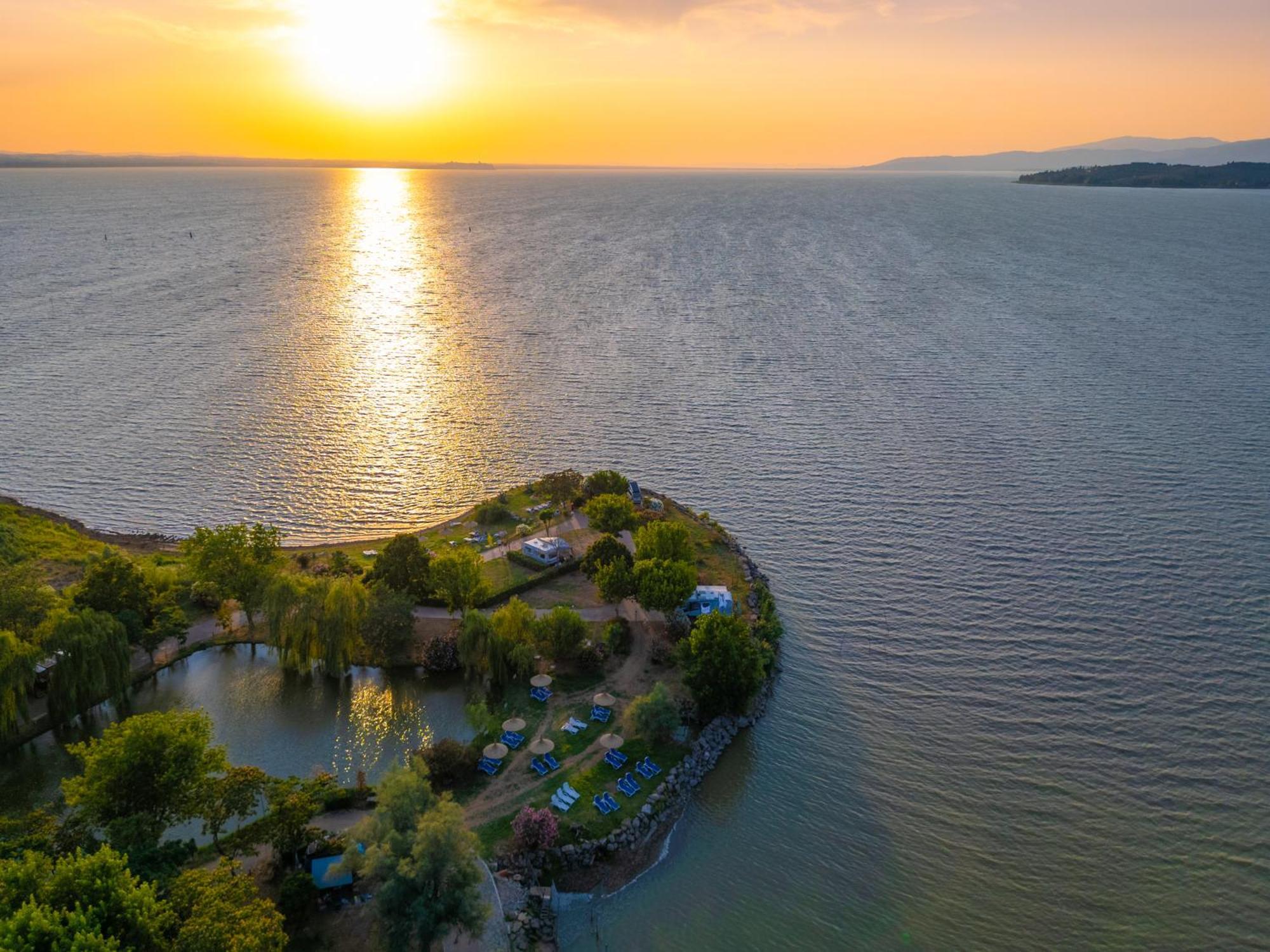 Trasimeno Glamping Resort Magione Bagian luar foto